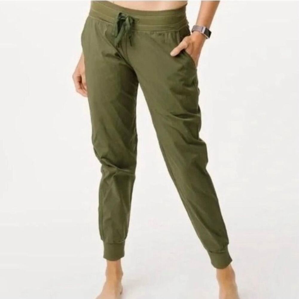 Zyia Active | Olive Green Stretch Trail Jogger Pants